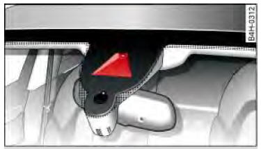 Audi Q3. Abb. 104 Frontscheibe: Kamerasichtfenster active lane assist
