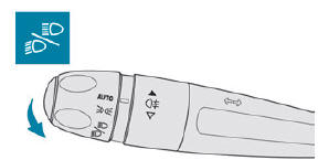 Peugeot 3008. Umschalten der Beleuchtung/Lichthupe