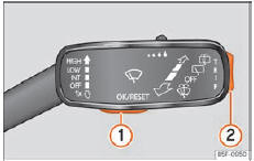 Seat Ateca. Abb. 79 Scheibenwischerhebel: Steuertasten