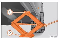 Seat Ateca. Abb. 41 Längsholm: Wagenheber ansetzen.